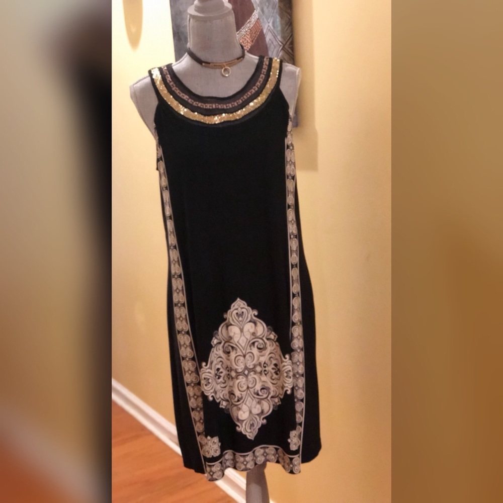 Beautiful Artsy anytime dress.